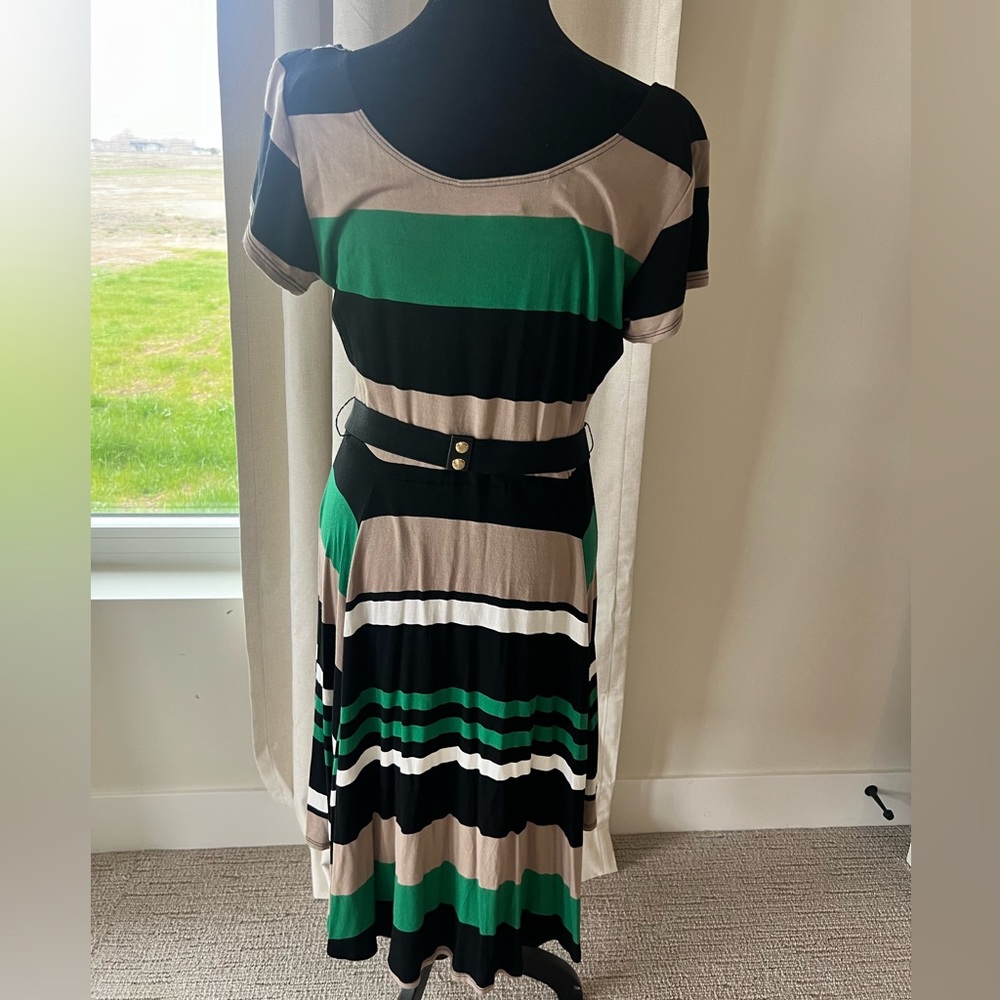 Women’s beautiful striped dress, size medium.